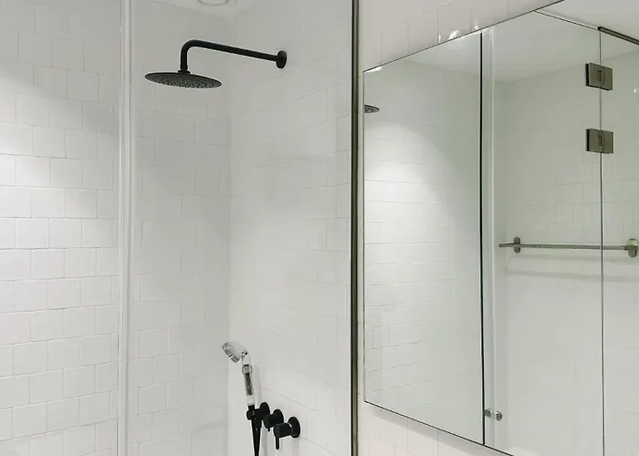 Spacious Loft W. Balcony In The Heart Of The Apartamento Oporto