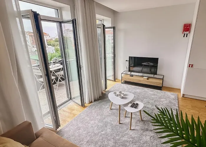 Apartamento Spacious Loft W. Balcony In The Heart Of The Oporto