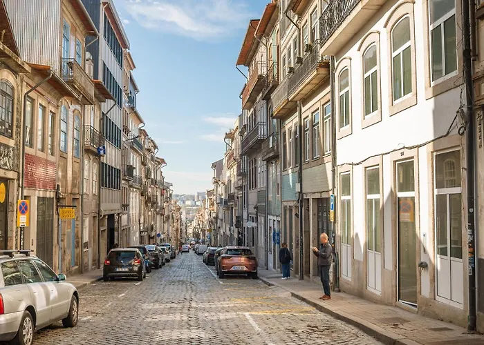 Spacious Loft W. Balcony In The Heart Of The * Oporto