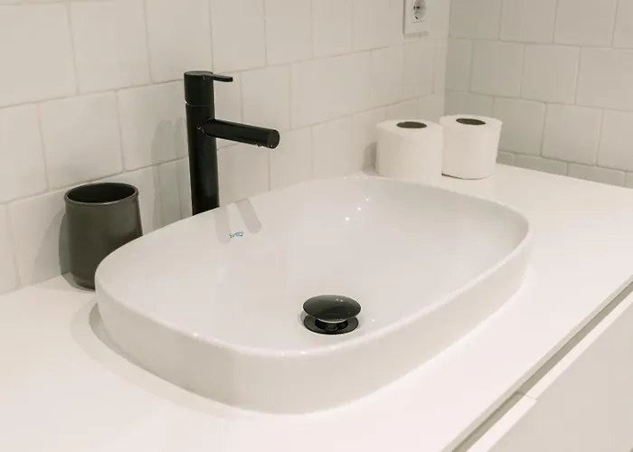 Spacious Loft W. Balcony In The Heart Of The *