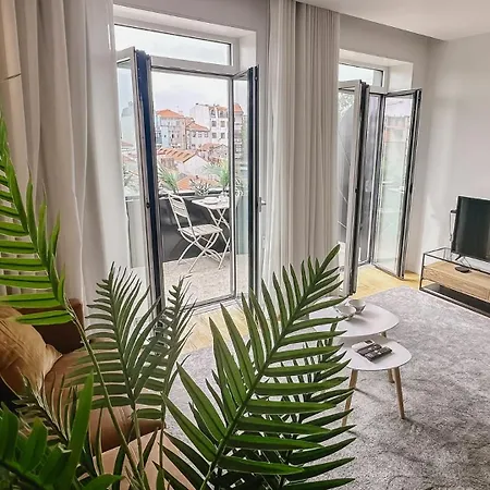 Spacious Loft W. Balcony In The Heart Of The *