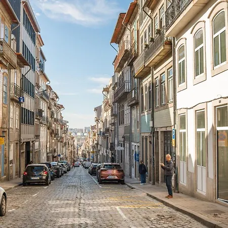 Spacious Loft W. Balcony In The Heart Of The * Oporto