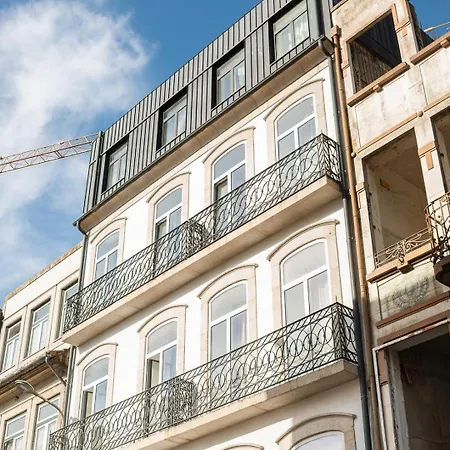 Spacious Loft W. Balcony In The Heart Of The Lägenhet Oporto