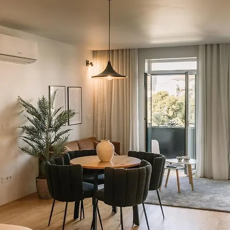 Lägenhet Spacious Loft W. Balcony In The Heart Of The *
