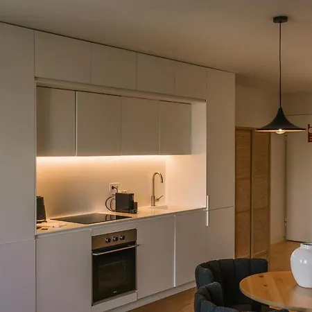 Lägenhet Spacious Loft W. Balcony In The Heart Of The