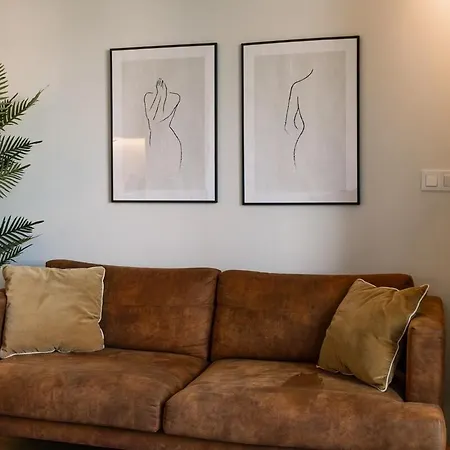 Spacious Loft W. Balcony In The Heart Of The Lägenhet *