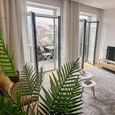 Spacious Loft W. Balcony In The Heart Of The Lägenhet *