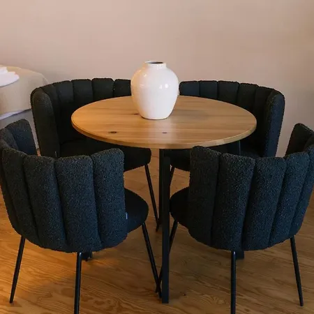 Spacious Loft W. Balcony In The Heart Of The Lägenhet