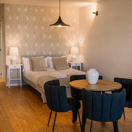Lägenhet Spacious Loft W. Balcony In The Heart Of The