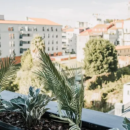 Spacious Loft W. Balcony In The Heart Of The * Oporto