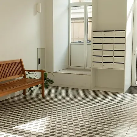Lägenhet Spacious Loft W. Balcony In The Heart Of The Oporto