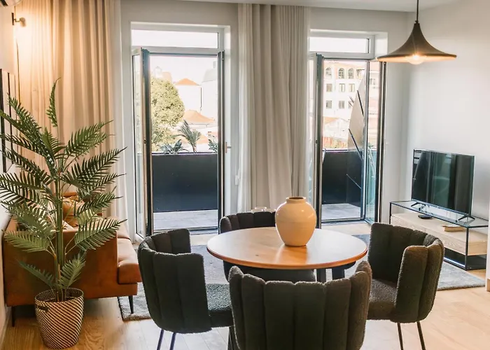 Spacious Loft W. Balcony In The Heart Of The * بورتو