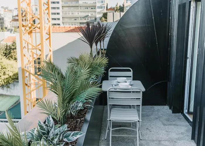 Spacious Loft W. Balcony In The Heart Of The شقة