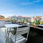 Spacious Loft W. Balcony In The Heart Of The Oporto