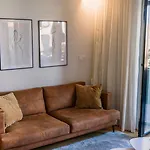 Apartamento Spacious Loft W. Balcony In The Heart Of The *