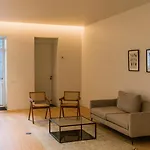 Spacious Loft W. Balcony In The Heart Of The Apartamento Oporto